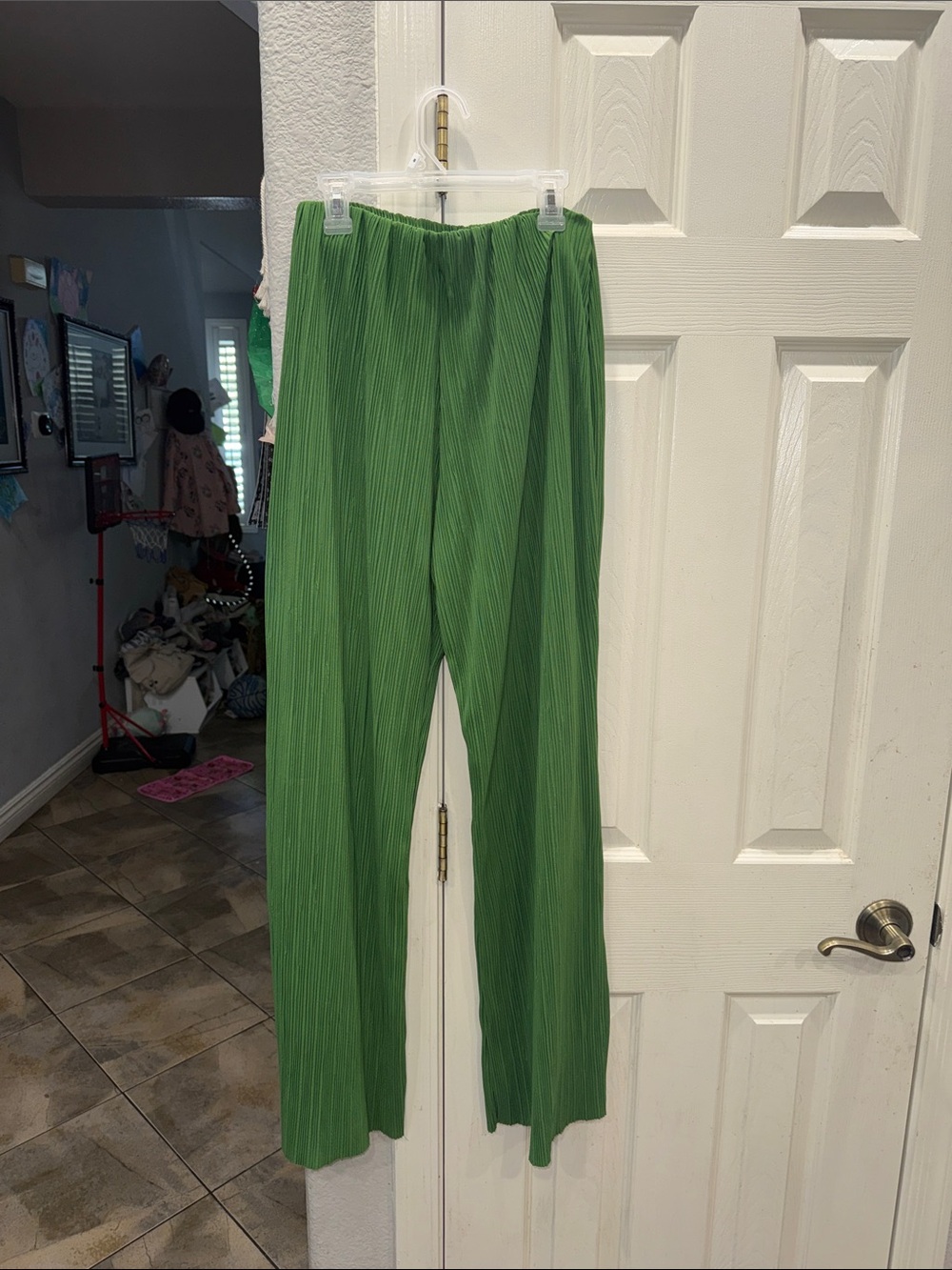 Green Pleated Wide-Leg Pants